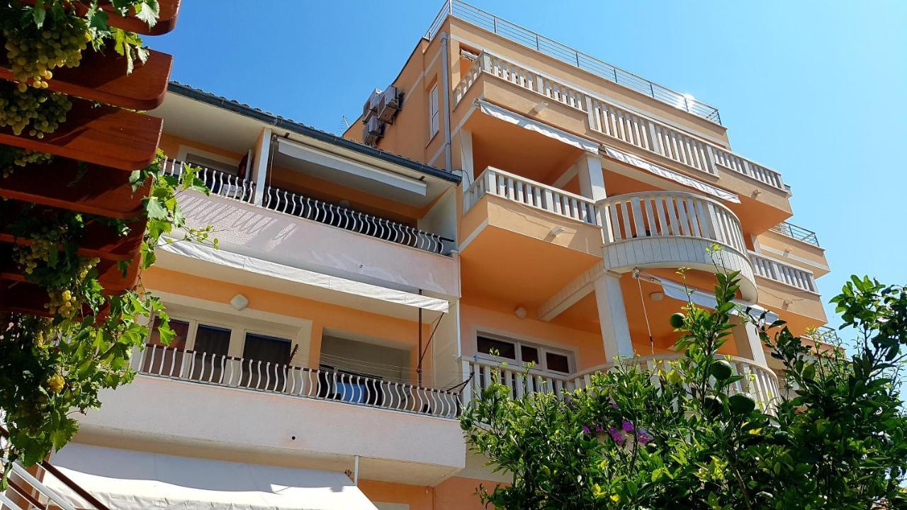Apartments Villa Flamingo Makarska Extérieur photo